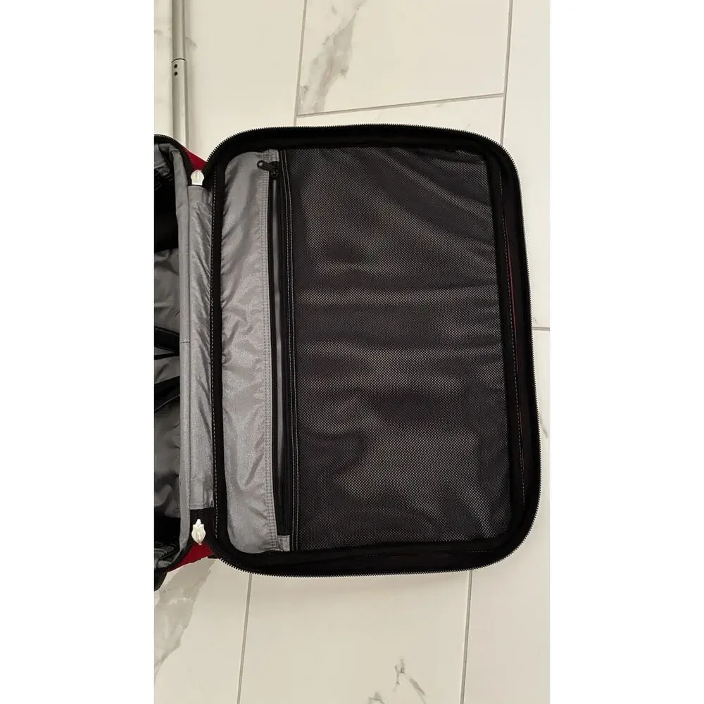 Victorinox Mobilizer NXT Red 22” Upright Wheeled Luggage Bag, Large